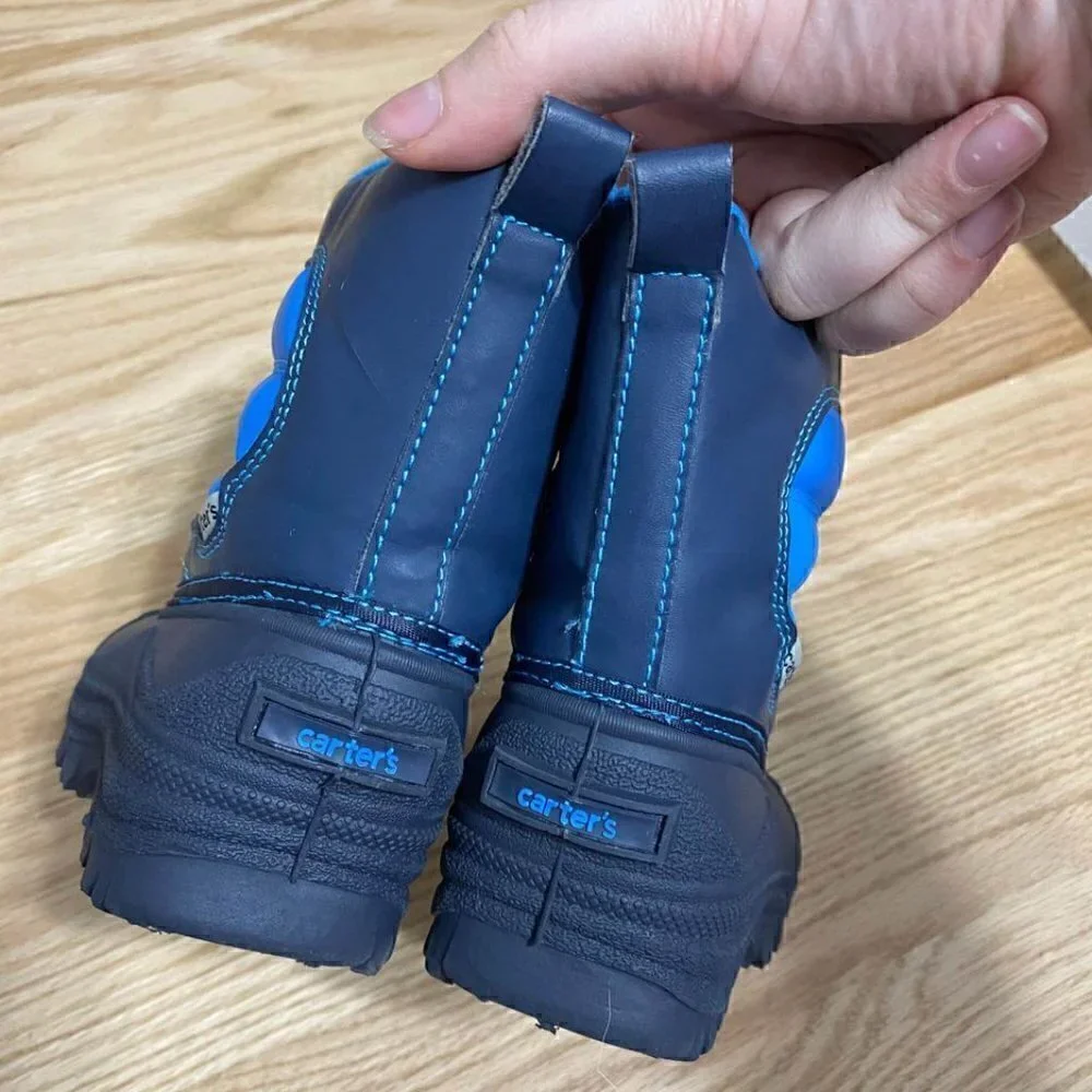 Carter’s Blue Snow Boots Sz 6 Kids Toddler Winter Insulated